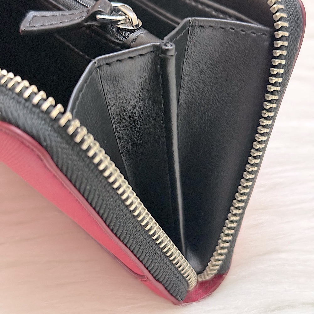 MARC JACOBS - PINK SAFFIANO LEATHER LONG ZIP AROUND WALLET - Picture 8 of 12